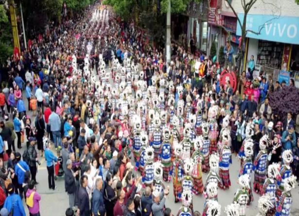 1765211227644877.png 图4:台江职校师生参与姊妹.png